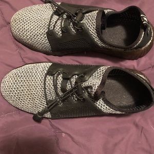 Adidas Die Weltmarke Shoes NWOT